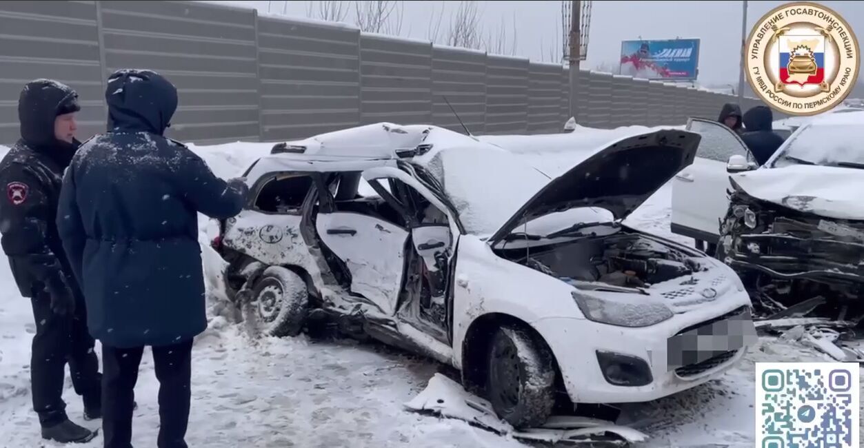 ​На улице Спешилова в Перми в ДТП погиб человек