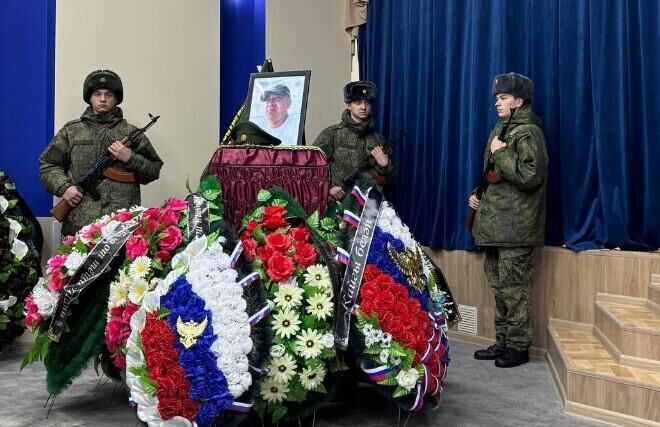 В Прикамье простились с многодетным участником СВО 