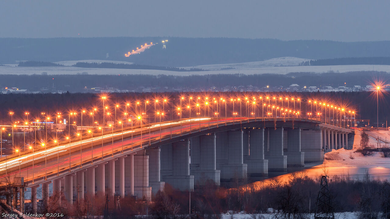 Половину Красавинского моста в Перми закрыли на ремонт на два года  