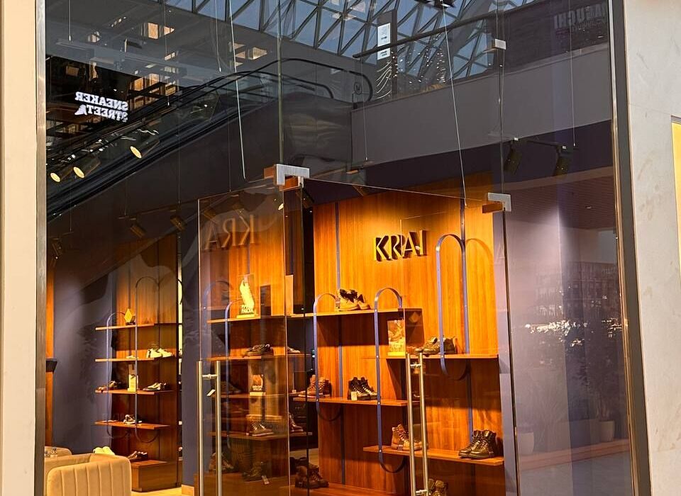 В Перми открылся российский бренд обуви KRAI