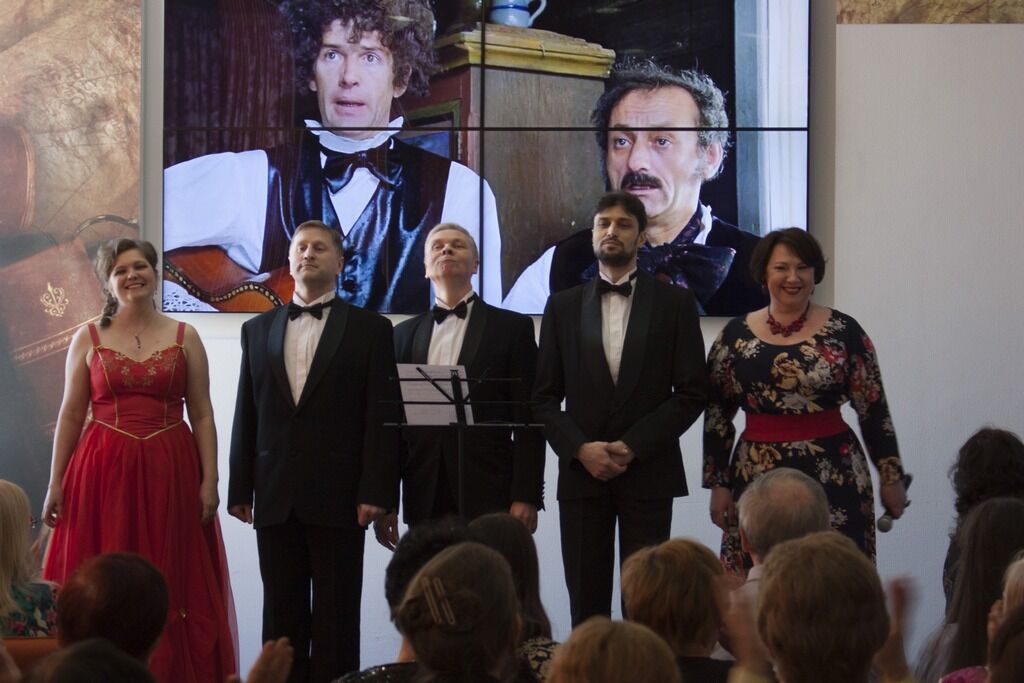 Выставки и концерты в Горьковке