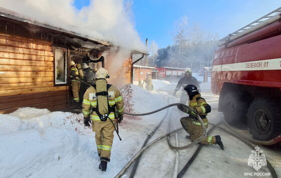 На пожаре в Прикамье погиб человек  