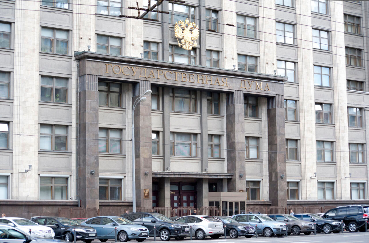 Повышение пенсий, ограничение сим-карт, правки в закон о рекламе: что изменится в России с 1 апреля?  