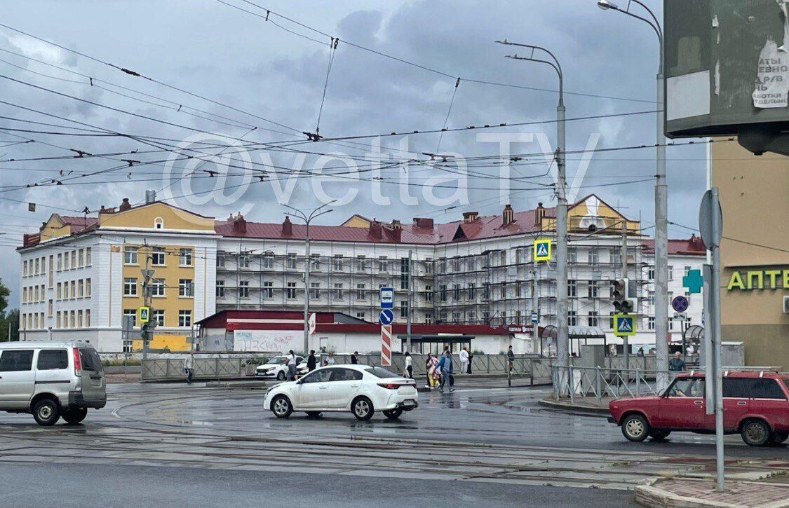 В Перми школу у цирка почти достроили