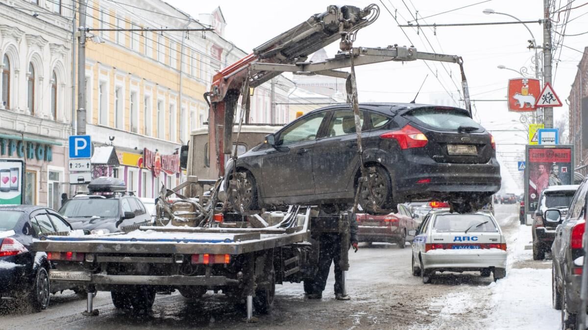 Два конфискованных в Прикамье автомобиля отправили на СВО