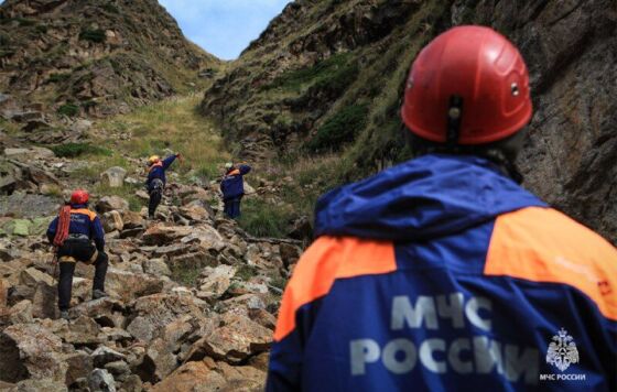 Тела пермских альпинистов эвакуировали из ущелья и передали следователям