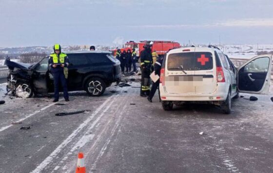 ​В Прикамье в ДТП с санитарным автомобилем скончались четыре человека