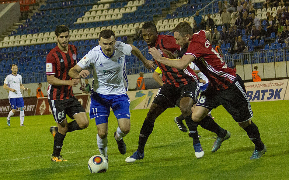 «Амкар» в Воронеже потушил «Факел»