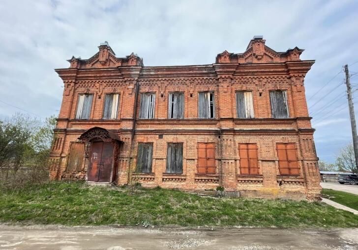 В Прикамье выставлен на продажу бывший особняк Алипия Федосеева