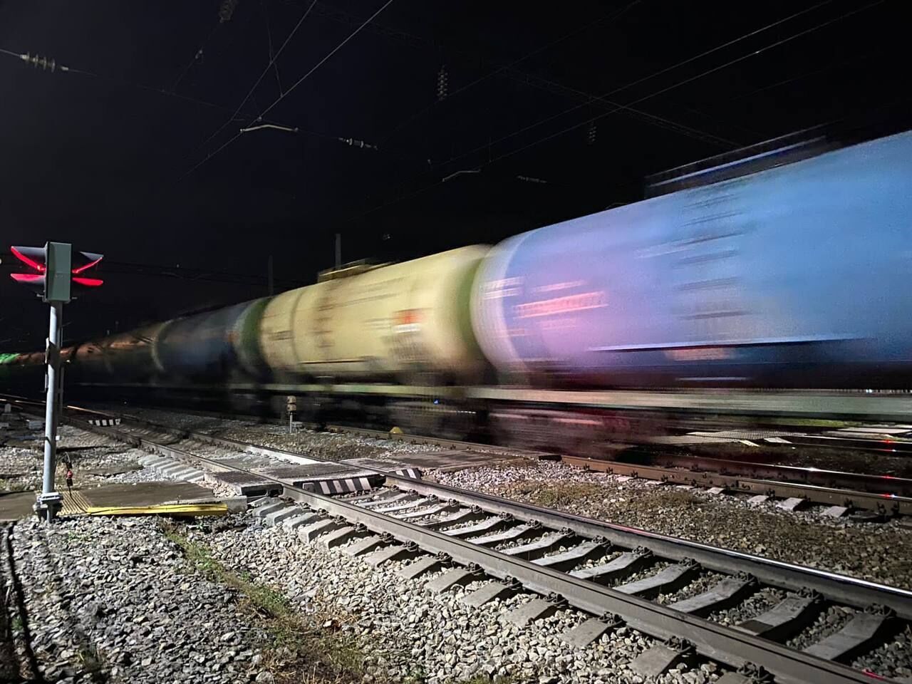 Открытое горение цистерн на границе Прикамья и Свердловской области устранили